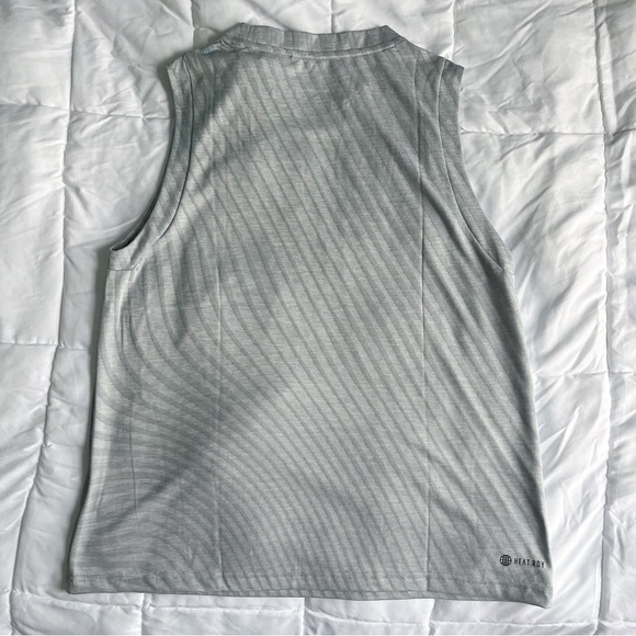 NWT ADIDAS LOGO TANK - Picture 4 of 4